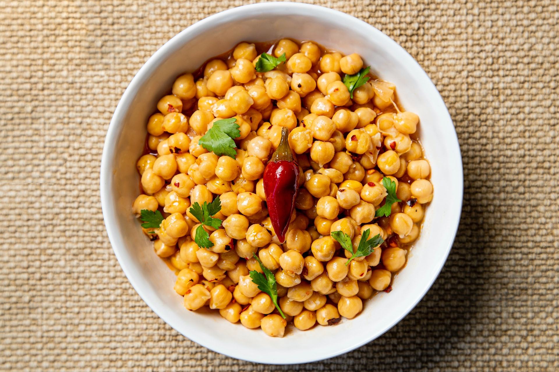 Read more about the article The lowdown on garbanzo beans and the keto diet